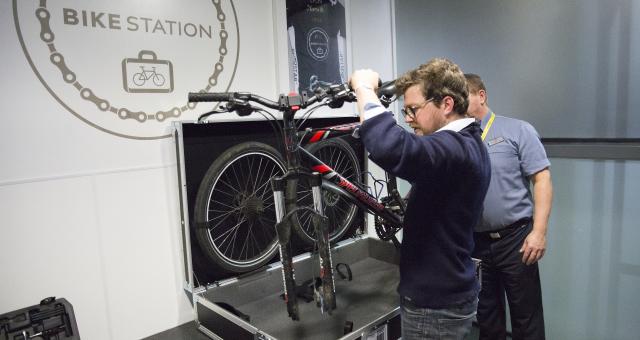 Boxing a bike using Eurostar's facilities at St Pancras