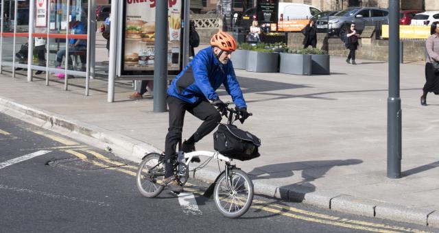 Commuter cycling to work