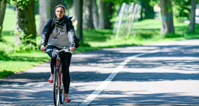 Women cycling in Edinburgh 